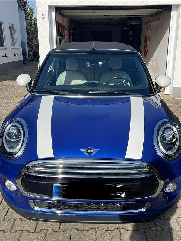 Gebraucht Mini Cooper 136 PS (100 kW) 2018 Blau Kleinwagen