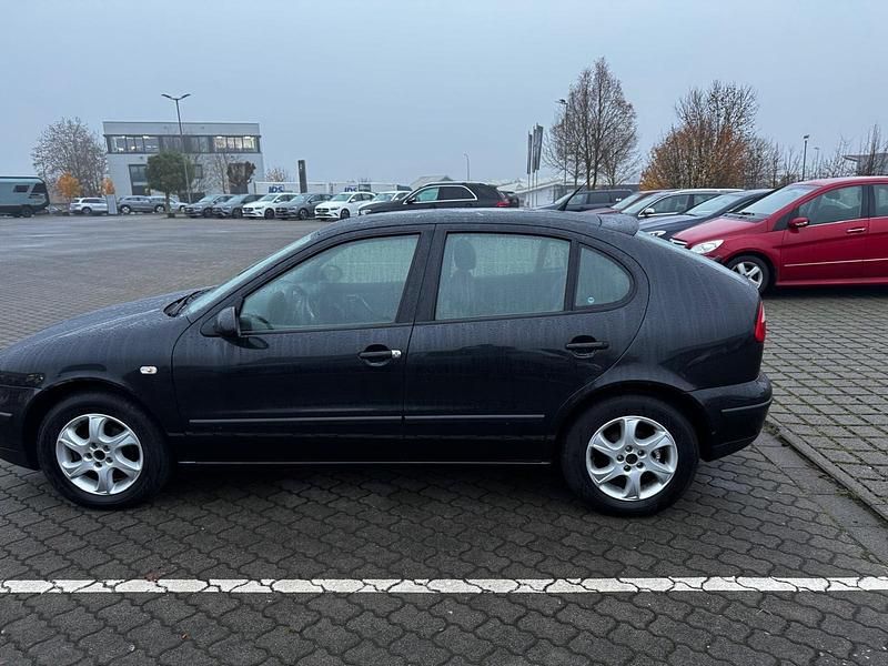 Gebraucht Seat Leon 105 PS (77 kW) 2004 Schwarz Kleinwagen