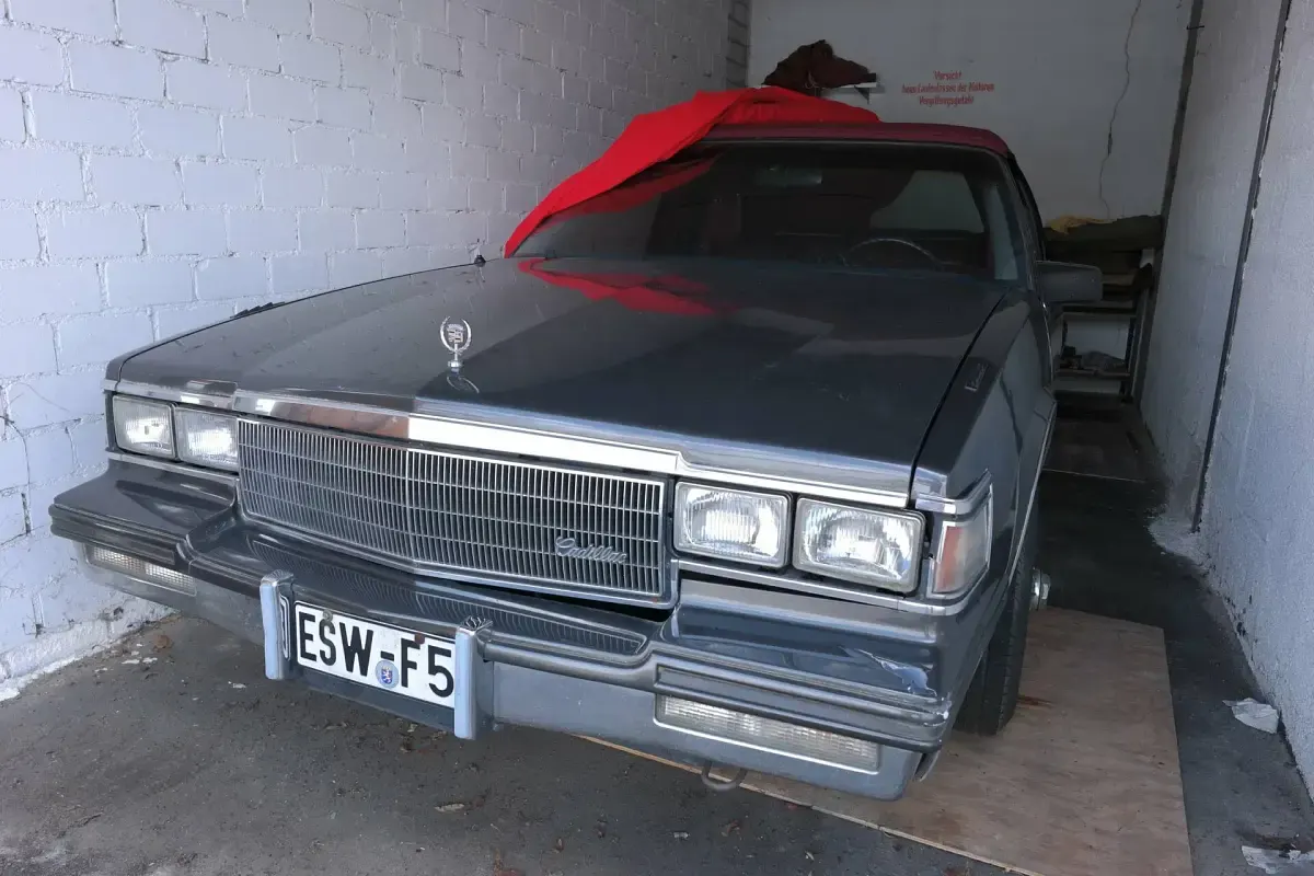 Gebraucht Cadillac Deville 132 PS (97 kW) 1986 Grau Limousine