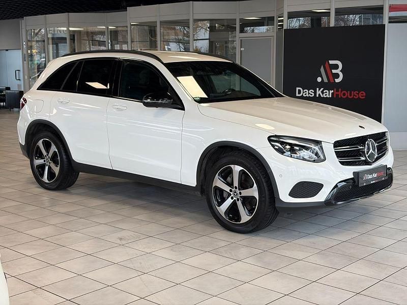 Weiß Gebraucht 2018 Mercedes GLC250 Exclusive SUV | 22.977 € (Fairer Preis) - Bild 1/4