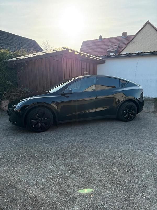 Gebraucht Tesla Model Y 219 kW (299 PS) 2024 Schwarz SUV
