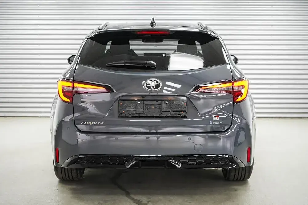 Neu Toyota Corolla Sport 177 PS (130 kW) 2026 Meteor grey metallic ()