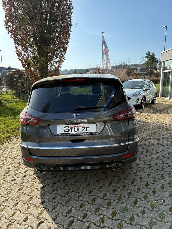 Gebraucht Ford S-MAX Vignale 209 PS (153 kW) 2018 Grau Van / Kleinbus