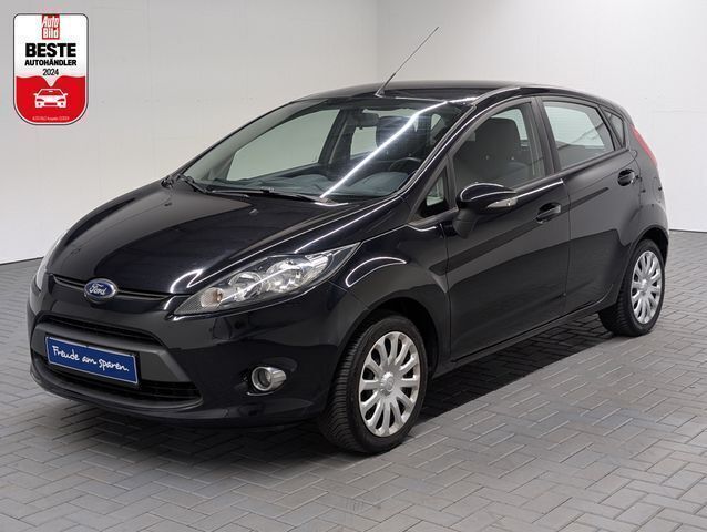 Schwarz (pantherschwarzmet.) Gebraucht 2012 Ford Fiesta Kleinwagen | 5.480 € (Etwas zu teuer) - Bild 1/4