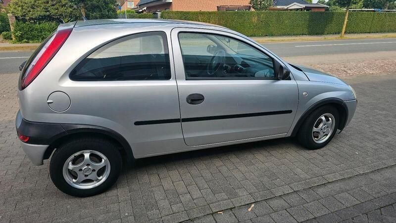 Silber Gebraucht 2001 Opel Corsa Kleinwagen | 450 € (Superpreis) - Bild 1/3