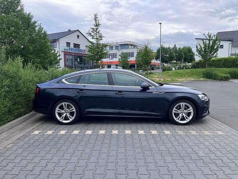 Gebraucht Audi A5 Sportback Basis 170 PS (125 kW) 2018 Blau Kleinwagen