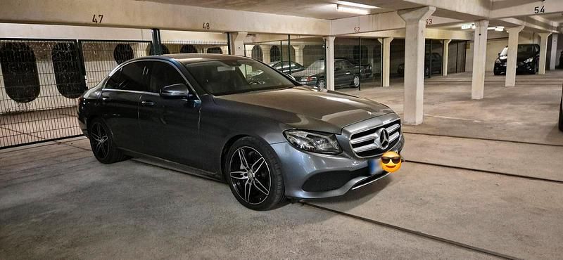Gebraucht Mercedes E350 258 PS (189 kW) 2016 Grau Limousine