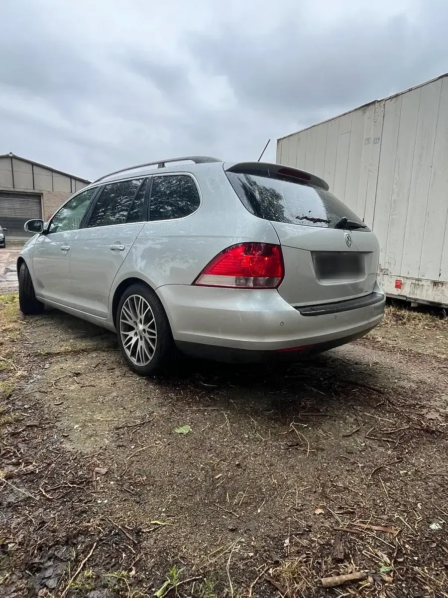 Gebraucht VW Golf V 105 PS (77 kW) 2007 Silber Kombi