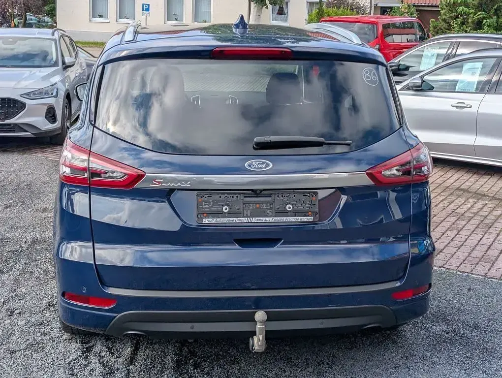 Gebraucht Ford S-MAX Titanium 150 PS (110 kW) 2020 Blau Van / Kleinbus