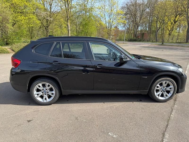 Gebraucht BMW X1 136 PS (100 kW) 2010 Schwarz SUV