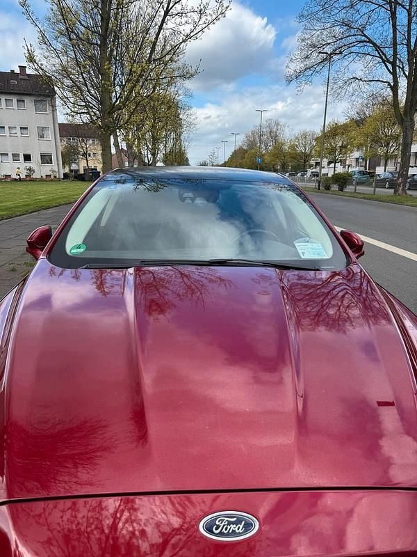 Gebraucht Ford Mondeo 211 PS (155 kW) 2016 Rot Limousine