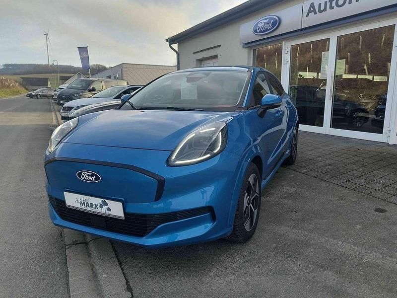 Digital aqua blue Neu 2025 Ford Puma Gen-E SUV | 30.990 € (Etwas zu teuer) - Bild 1/4