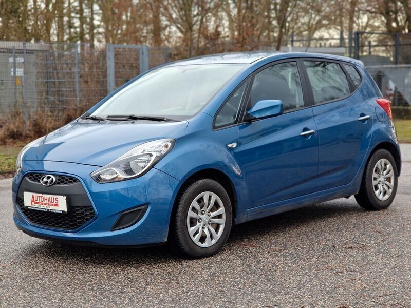Blau Gebraucht 2016 Hyundai ix20 Classic Van / Kleinbus | 4.999 € (Superpreis) - Bild 1/4