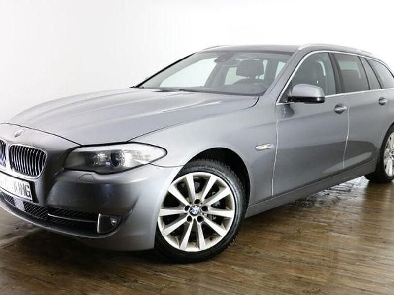 Gebraucht BMW 525 218 PS (160 kW) 2012 Grau Limousine
