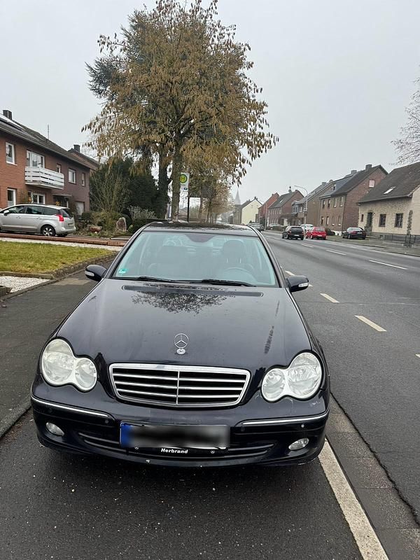 Gebraucht Mercedes C320 Avantgarde 222 PS (163 kW) 2005 Limousine