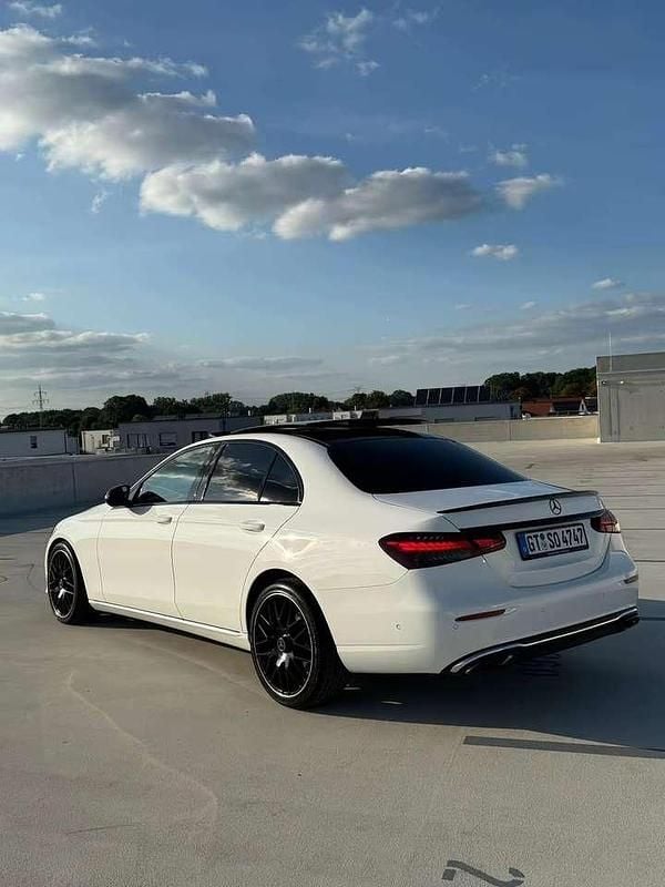 Gebraucht 2020 Mercedes E220 Exclusive Limousine | 34.500 € - Bild 1/4