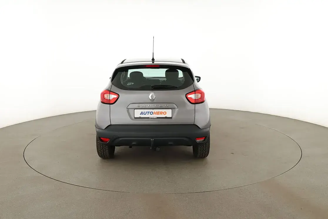 Gebraucht Renault Captur Life 90 PS (66 kW) 2017 Silber SUV