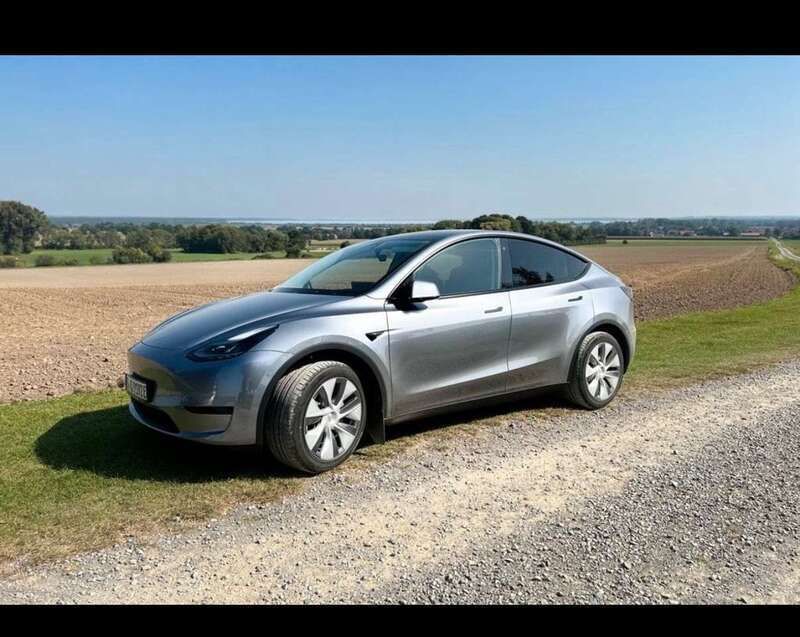 Gebraucht 2023 Tesla Model Y RWD SUV | 32.500 € (Fairer Preis) - Bild 1/4