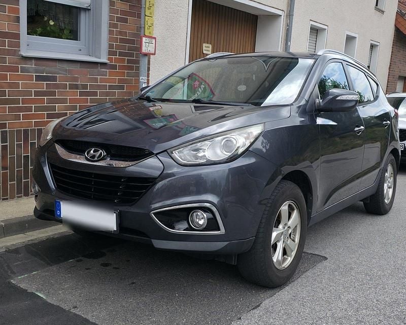 Grau Gebraucht 2010 Hyundai ix35 Style SUV | 5.000 € (Superpreis) - Bild 1/4