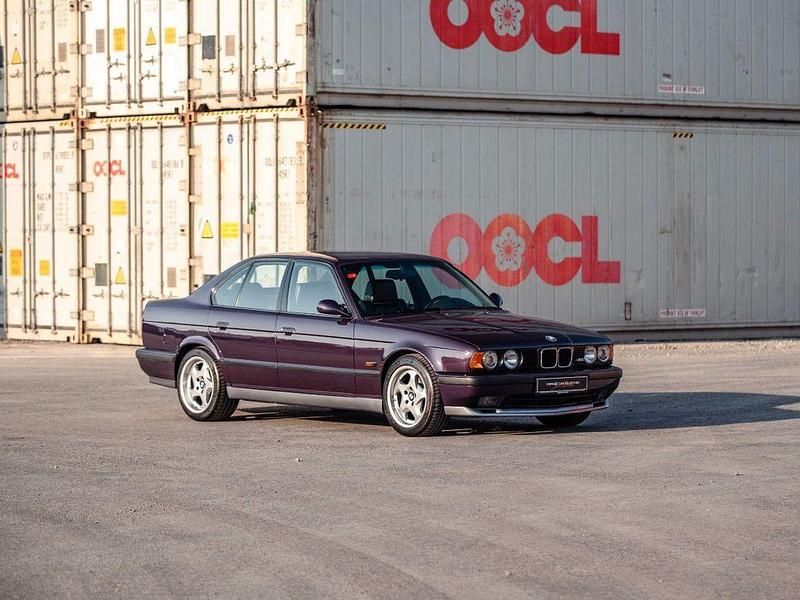 Gebraucht BMW M5 Performance 340 PS (250 kW) 1992 Daytona violett Kombi