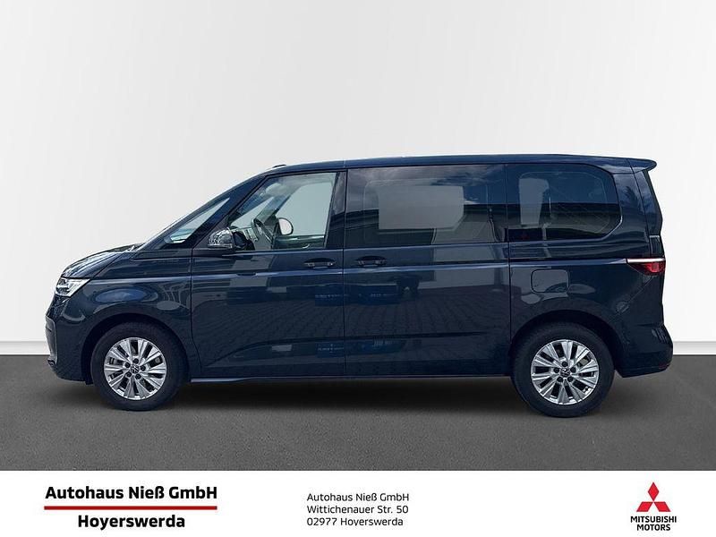 Second-hand VW T7 204 CP (150 kW) 2025 Albastru Van