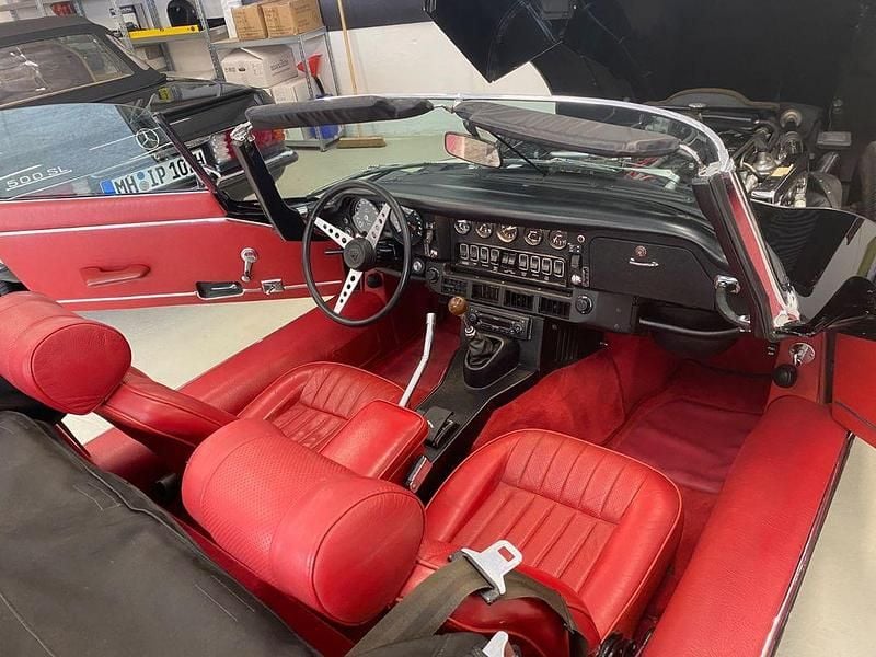 Gebraucht Jaguar E-Type 276 PS (202 kW) 1974 Schwarz Cabrio