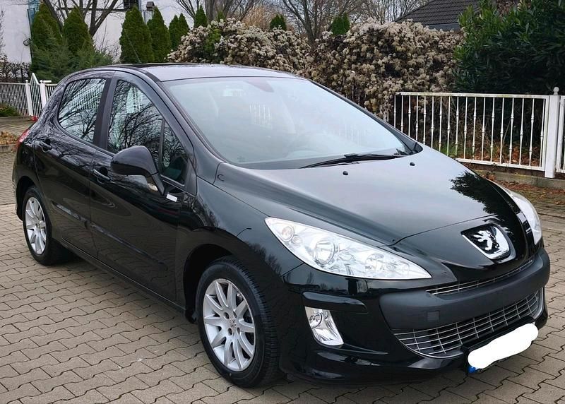 Schwarz Gebraucht 2010 Peugeot 308 Limousine | 3.950 € (Fairer Preis) - Bild 1/4
