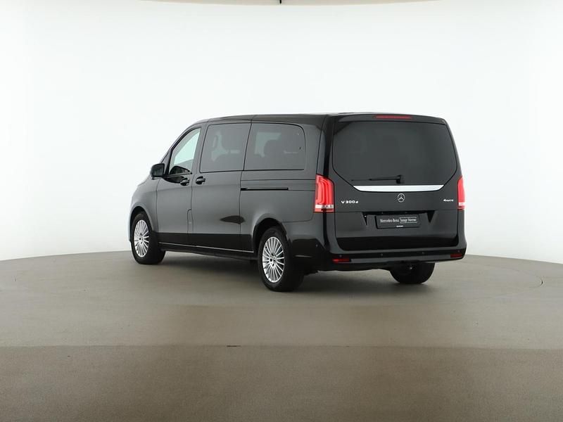 Gebraucht Mercedes V300 Avantgarde 237 PS (174 kW) 2024 Schwarz Van / Kleinbus