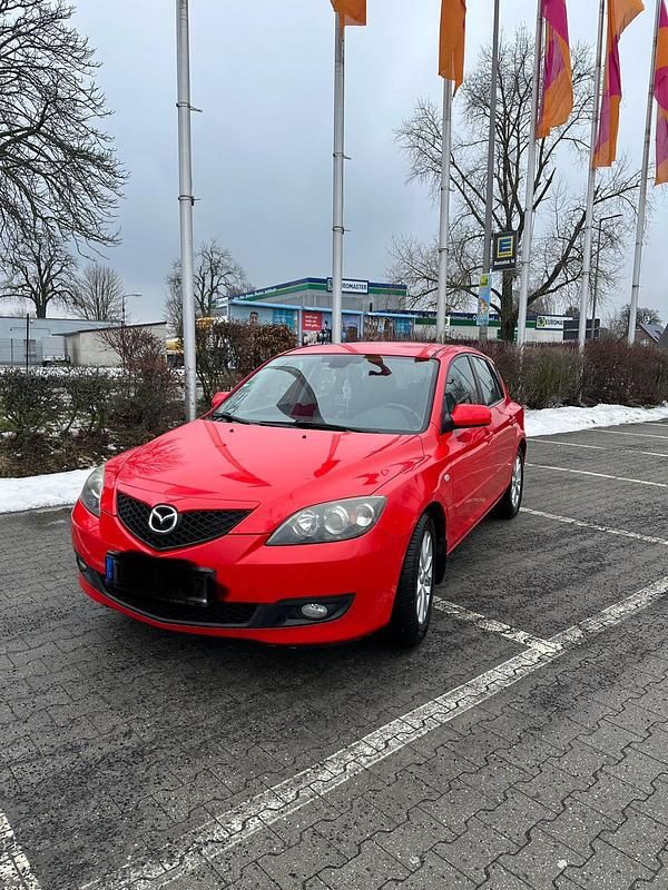 Rot Gebraucht 2006 Mazda 3 Kleinwagen | 1.500 € (Fairer Preis) - Bild 1/4