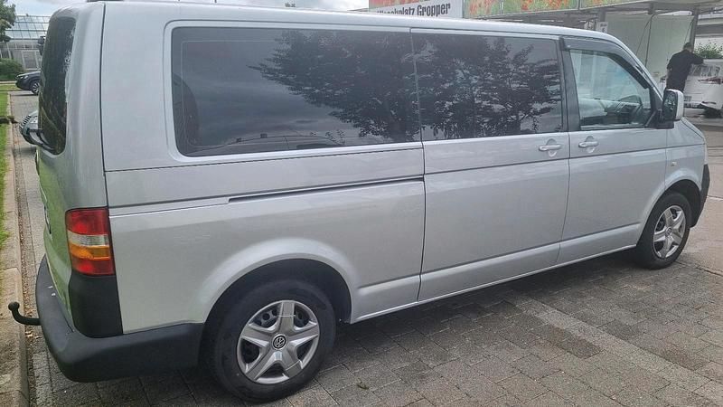 Gebraucht VW T5 131 PS (96 kW) 2008 Silber Van