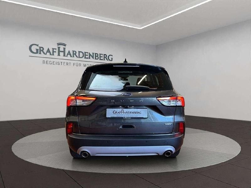 Używany Ford Kuga Titanium 224 KM (164 kW) 2022 Szary SUV