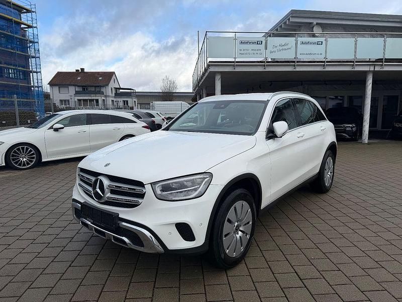 Gebraucht Mercedes GLC300e 194 PS (142 kW) 2021 Weiß SUV