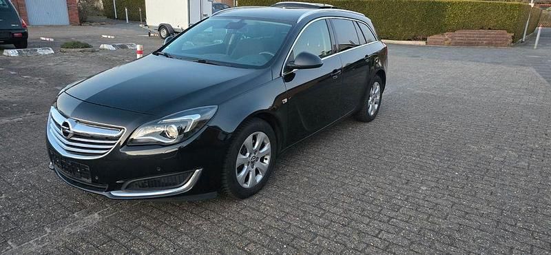Schwarz Gebraucht 2015 Opel Insignia Kombi | 9.800 € (Guter Preis) - Bild 1/4