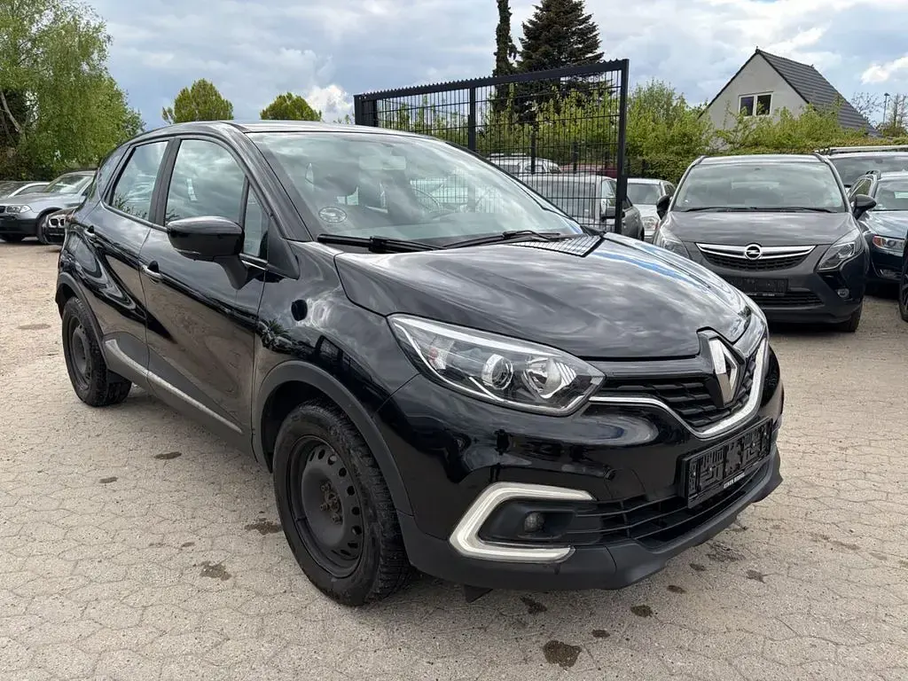 Używany Renault Captur 90 KM (66 kW) 2019 Czarny SUV