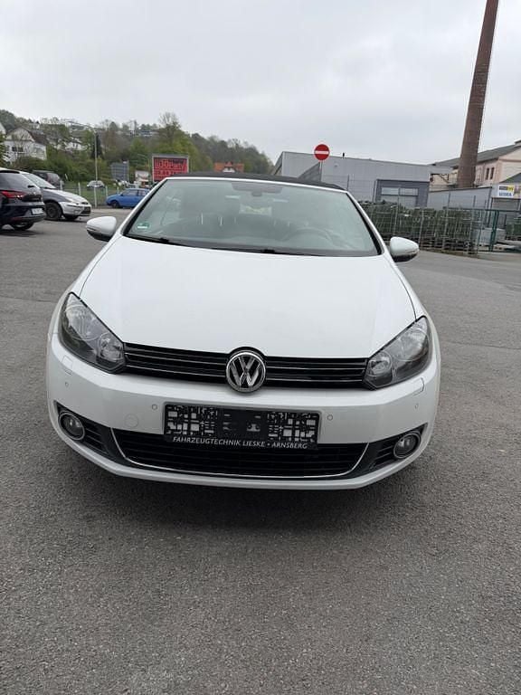 Gebraucht VW Golf Cabriolet Cup 105 PS (77 kW) 2014 Weiß Cabrio