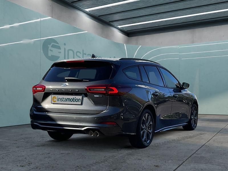 Usata Ford Focus ST-Line 155 CV (114 kW) 2023 Grigio Station wagon