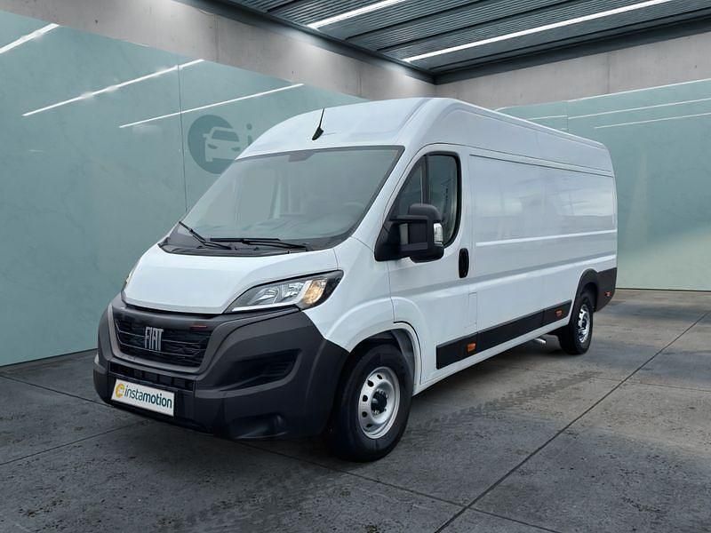Weiß Gebraucht 2023 Fiat Ducato Van | 39.849 € (Teuer) - Bild 1/4