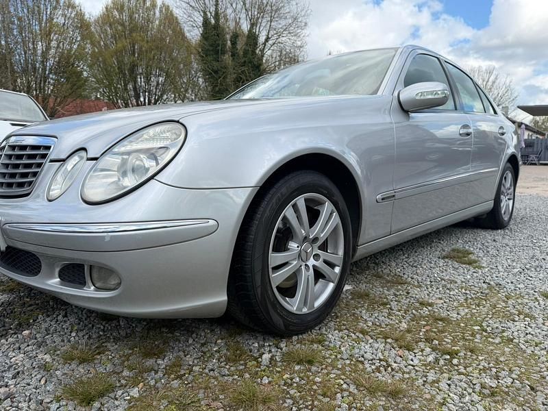 Second-hand Mercedes E200 122 CP (89 kW) 2004 Argintiu Berlinǎ