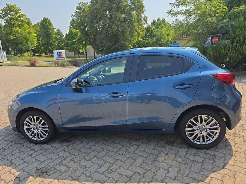 Gebraucht Mazda 2 Kizoku 90 PS (66 kW) 2020 Turmalinblau metallic Kleinwagen