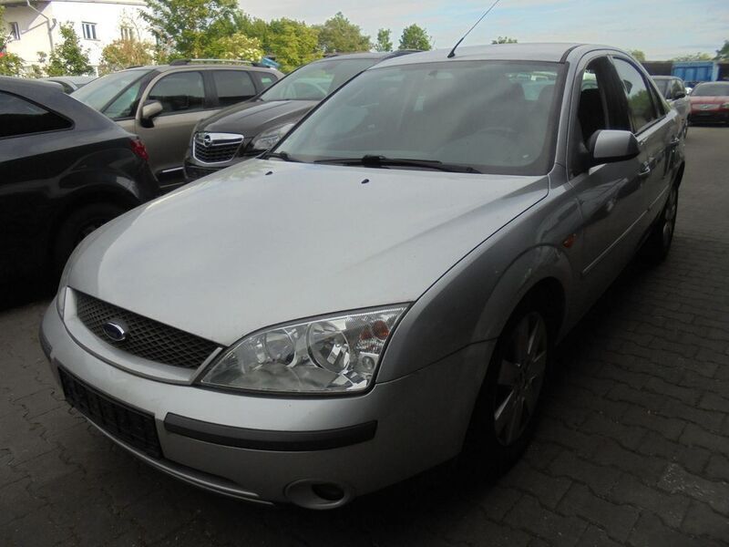 Silber Gebraucht 2003 Ford Mondeo Limousine | 799 € (Superpreis) - Bild 1/4