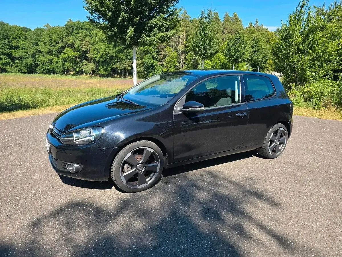 Gebraucht VW Golf VI 160 PS (117 kW) 2010 Blau Coupé