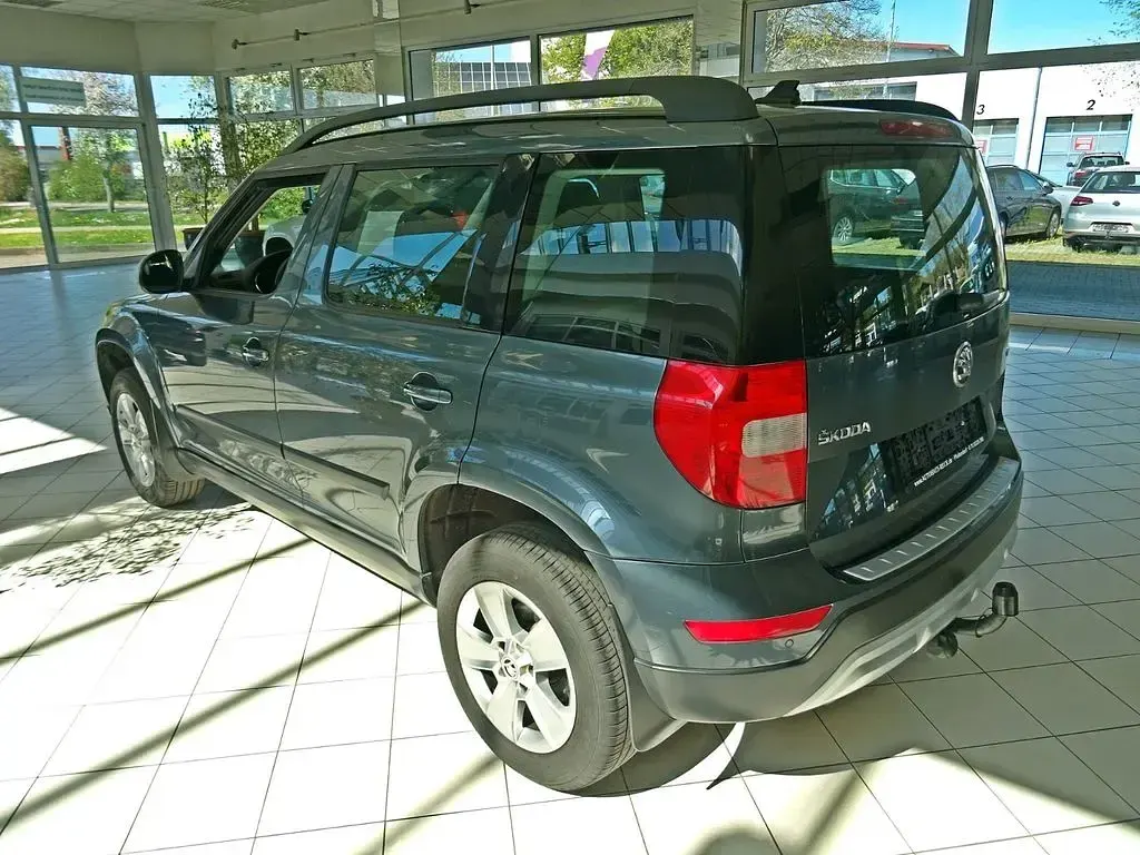 Gebraucht Skoda Yeti Ambition 122 PS (89 kW) 2014 Grau SUV