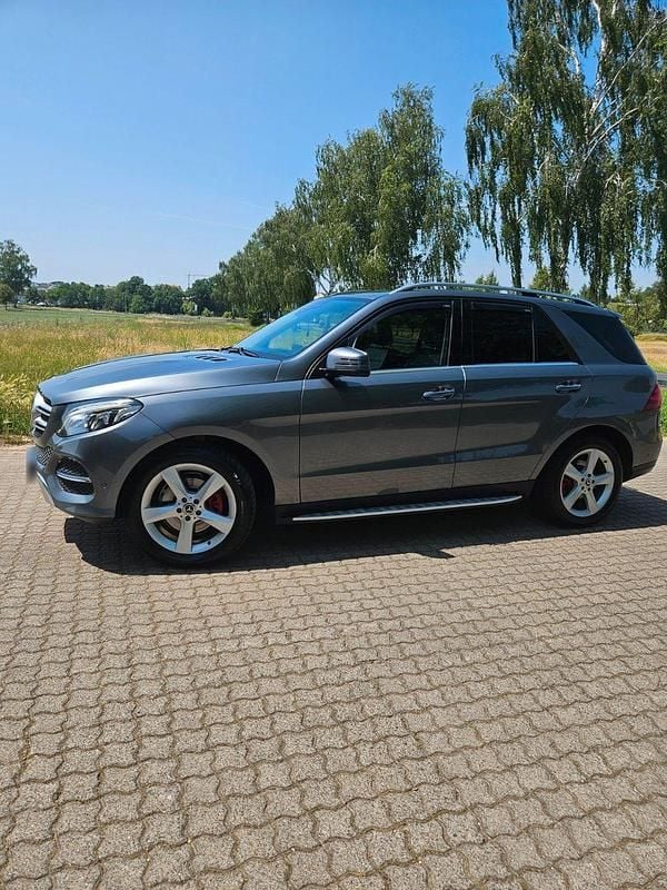Gebraucht Mercedes GLE350 258 PS (189 kW) 2017 Grau SUV