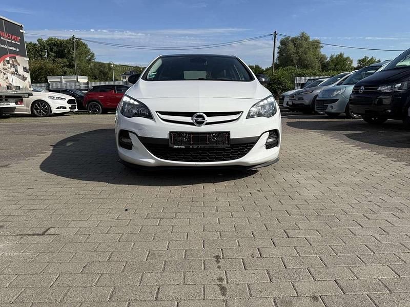 Schneeweiss/olympic/ Gebraucht 2014 Opel Astra Style Kleinwagen | 7.600 € (Fairer Preis) - Bild 1/4