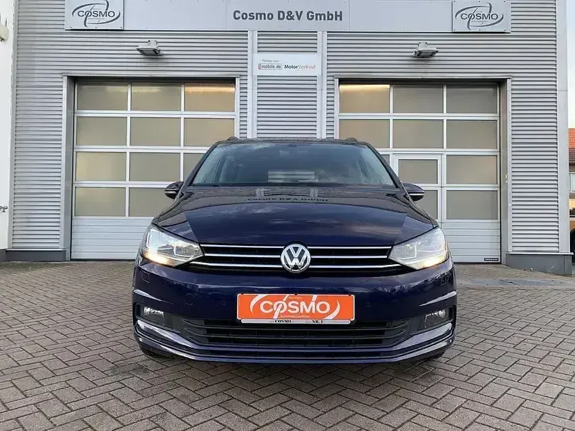 Gebraucht VW Touran 150 PS (110 kW) 2019 Blau Van / Kleinbus