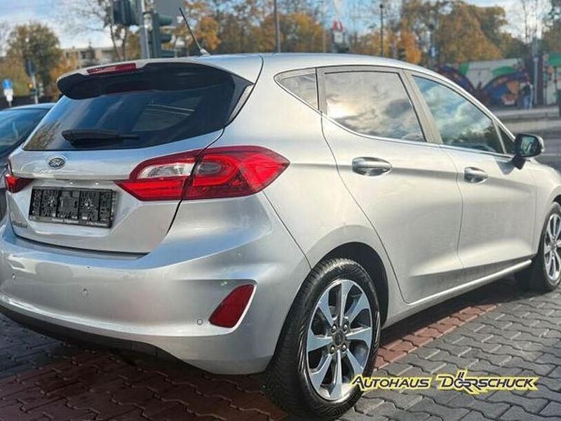 Gebraucht Ford Fiesta 100 PS (73 kW) 2018 Grau Kleinwagen