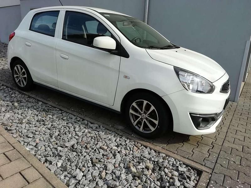 Weiß Gebraucht 2018 Mitsubishi Space Star Edition Limousine | 6.300 € (Fairer Preis) - Bild 1/4