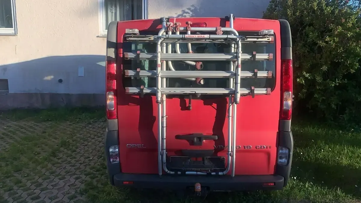 Używany Opel Vivaro 2007 Czerwony Minivan