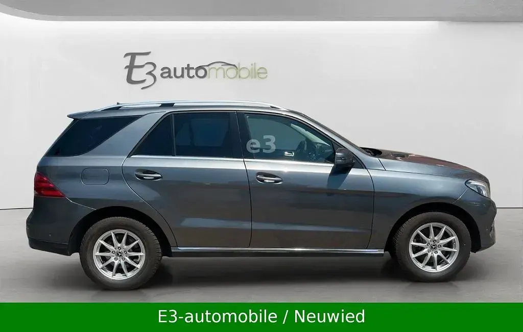 Gebraucht Mercedes GLE250 204 PS (150 kW) 2018 Selenitgrau (metallic) SUV