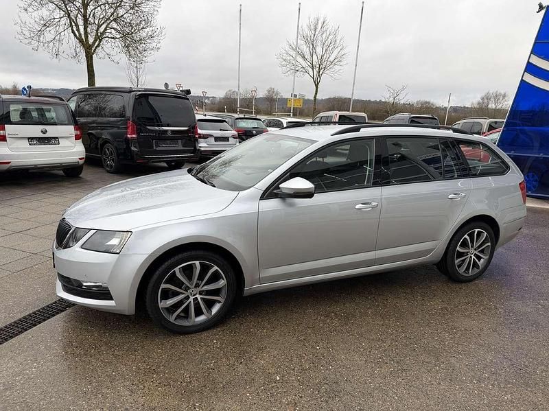 Gebraucht Skoda Octavia Ambition 150 PS (110 kW) 2020 Brilliantsilber metallic Kombi